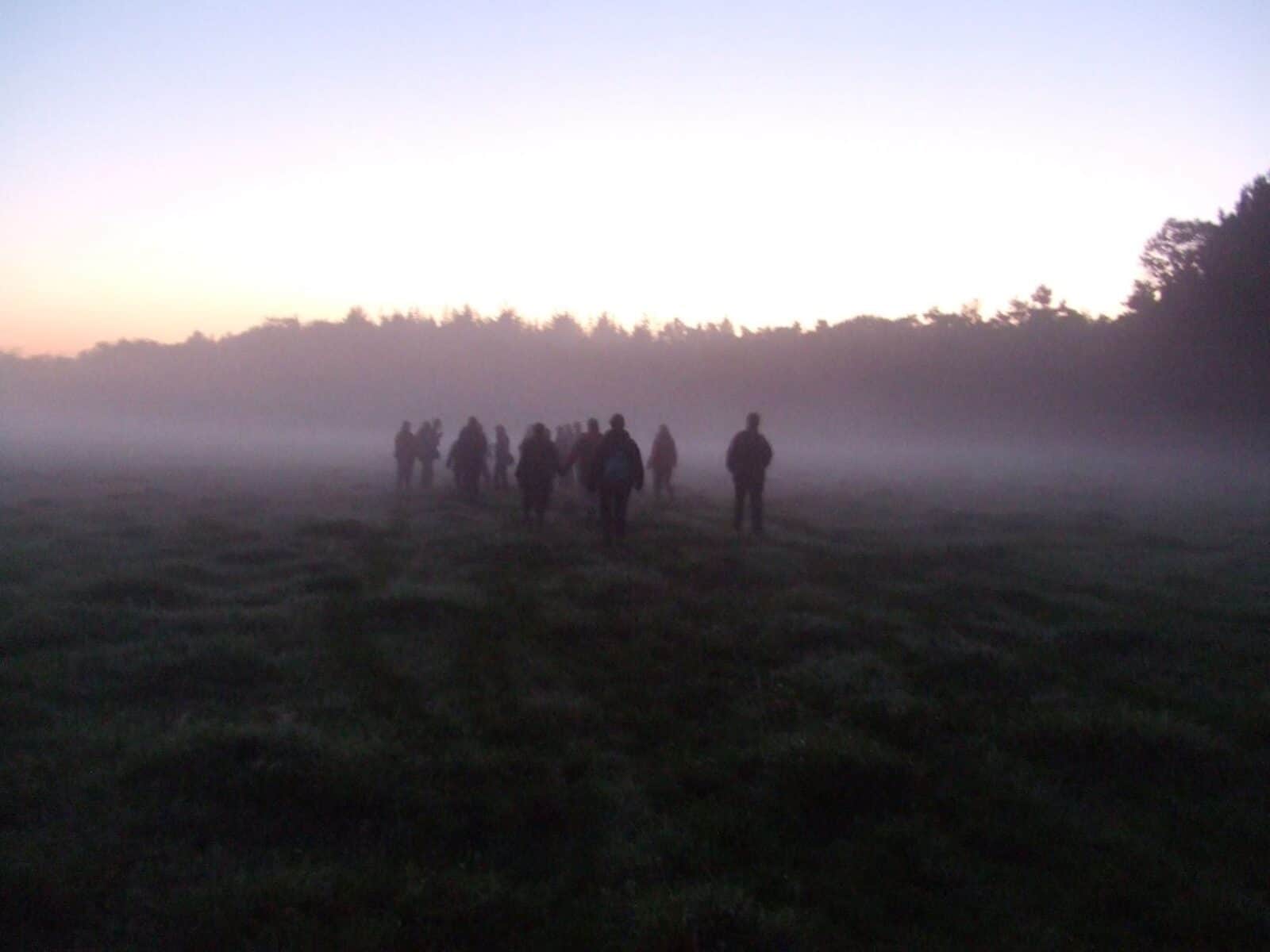 Zundert-groep-in-de-mist-002-1600×1200