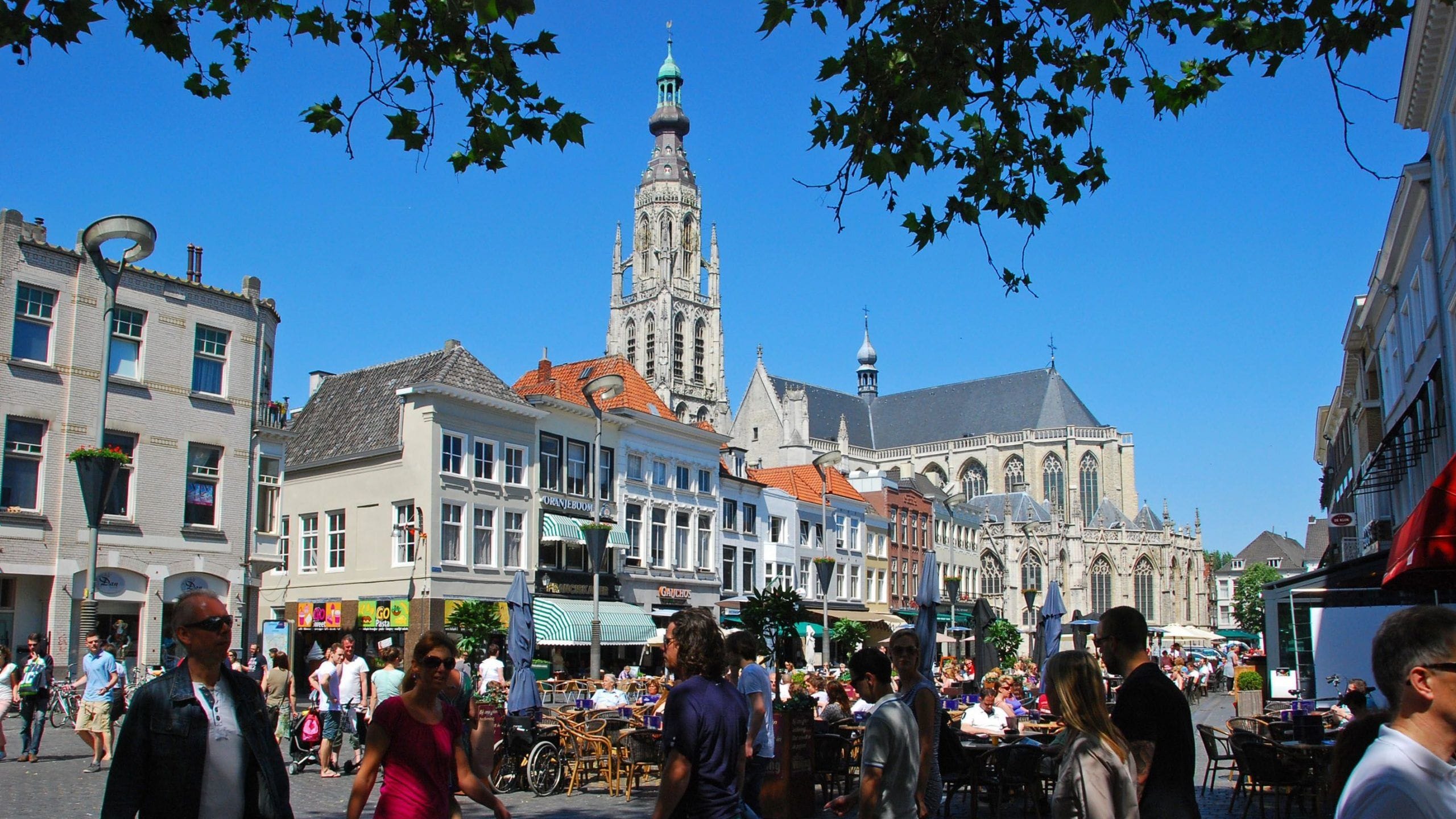 Stadswandeling-Breda-2-Foto-Jan-Korebrits-scaled